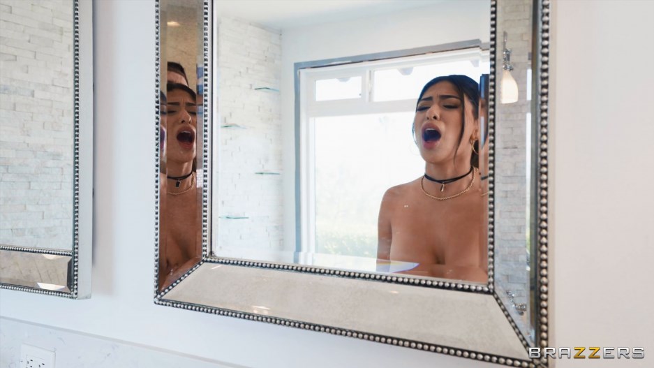 Brazzers Exxtra with Reyna Belle in Delivering The Good, The Bad